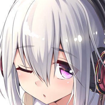 乃樹坂くしお